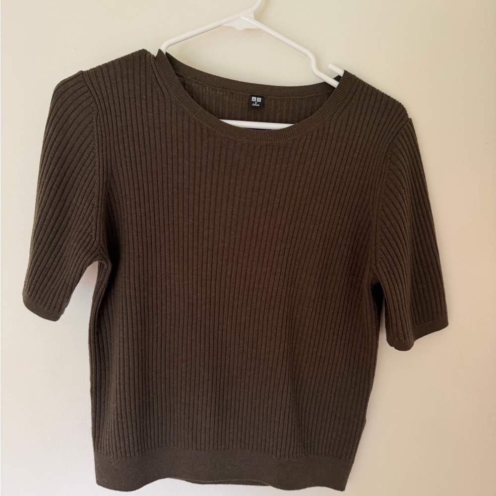 Uniqlo Taupe Ribbed Knit Top - Dark Green